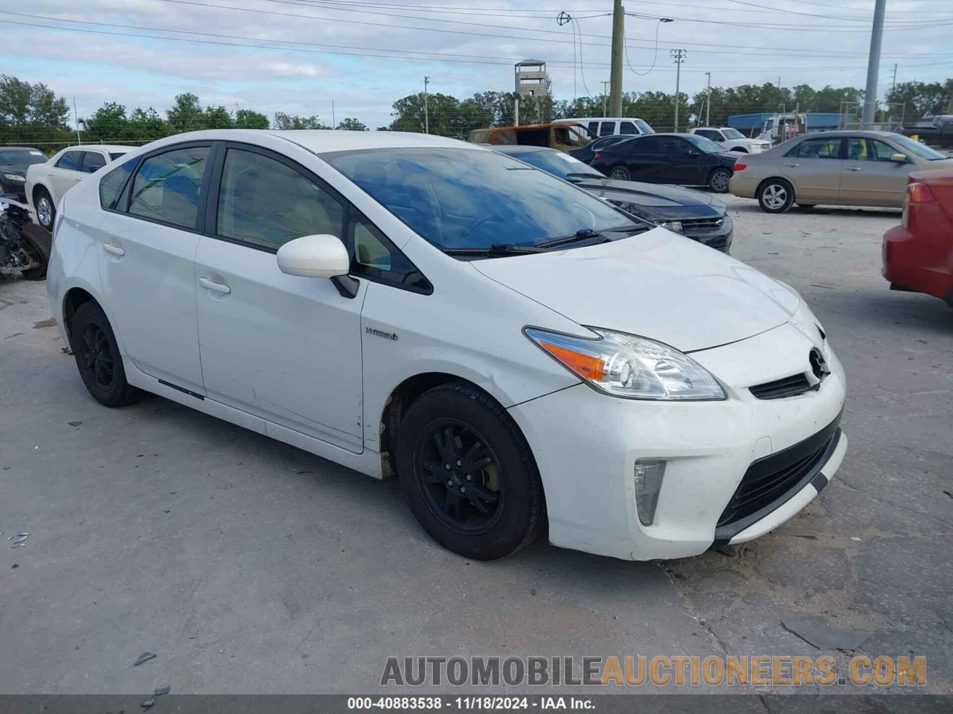 JTDKN3DU0F1892908 TOYOTA PRIUS 2015