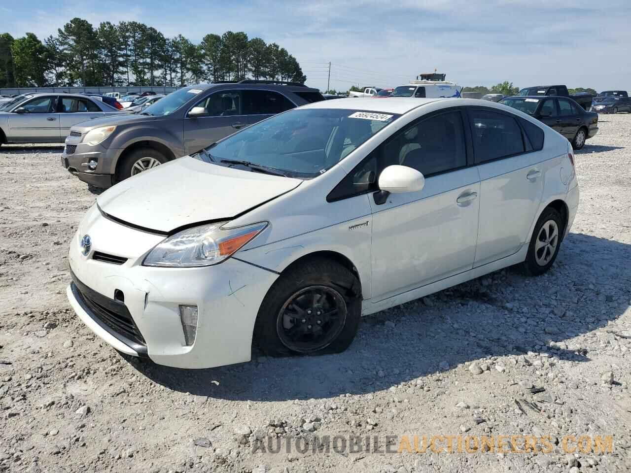 JTDKN3DU0F1909982 TOYOTA PRIUS 2015