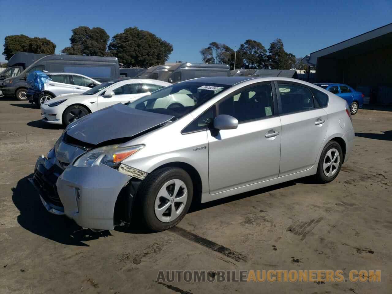 JTDKN3DU0F1916477 TOYOTA PRIUS 2015