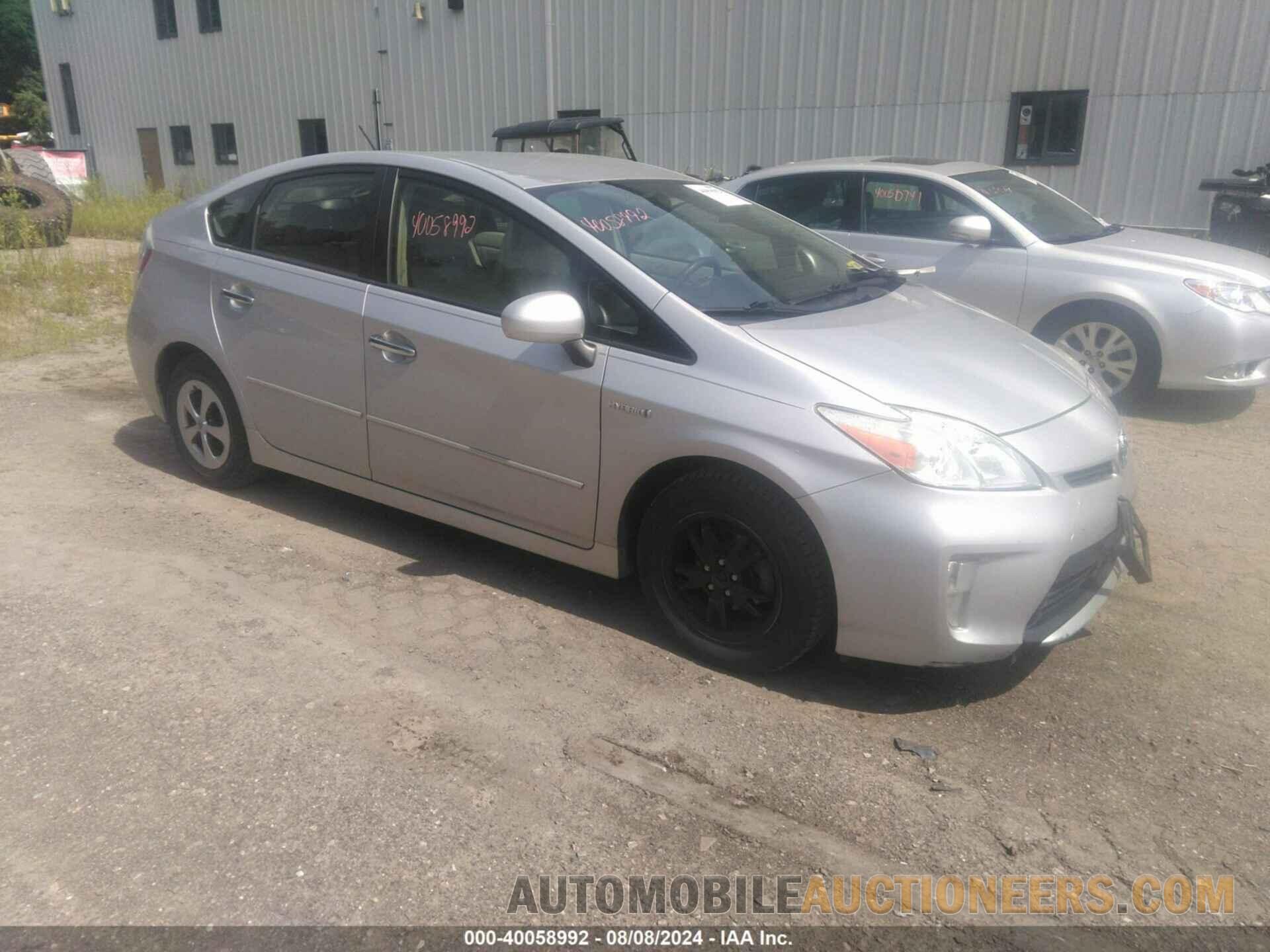 JTDKN3DU0F1926975 TOYOTA PRIUS 2015