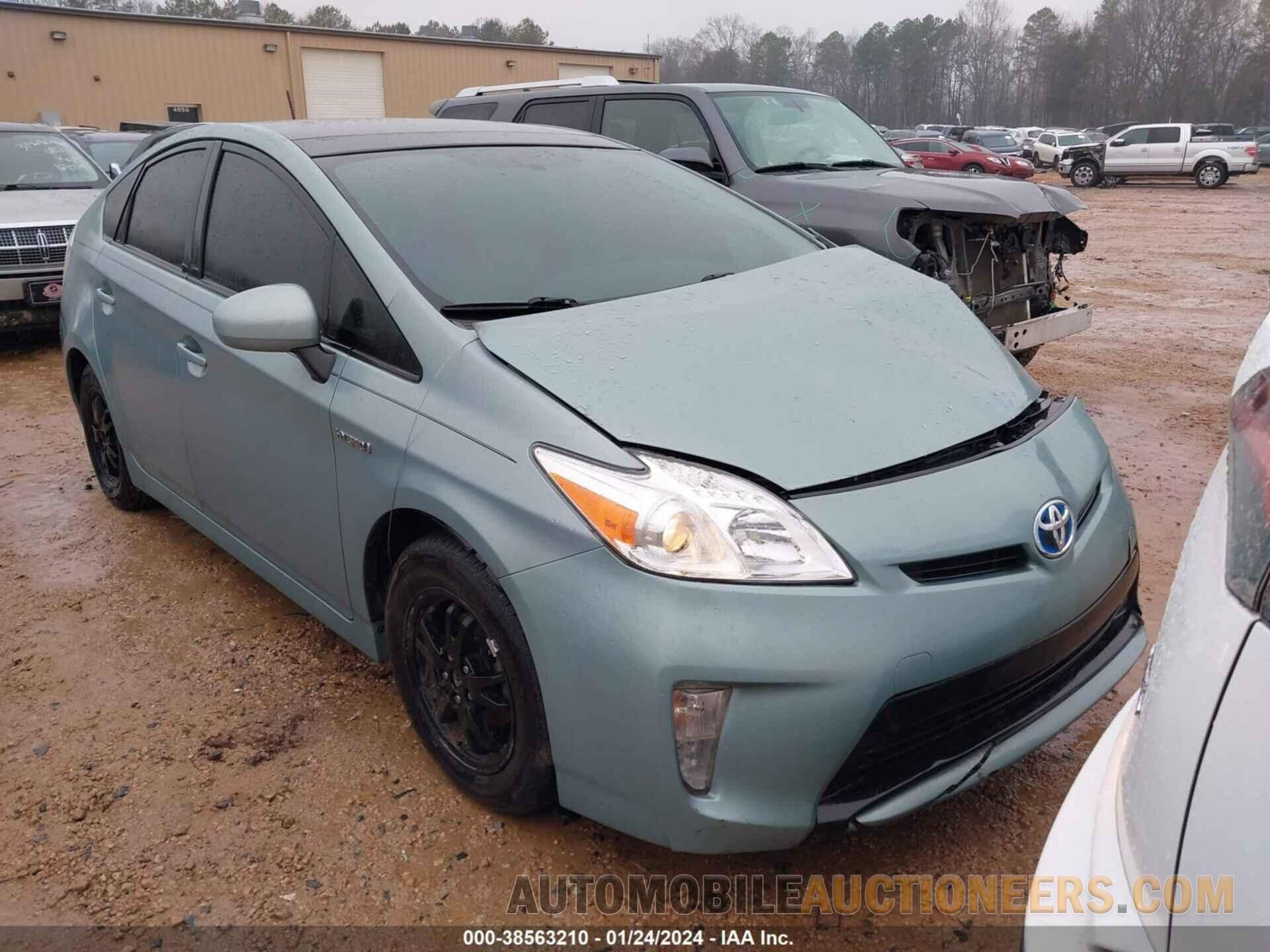 JTDKN3DU0F1948359 TOYOTA PRIUS 2015