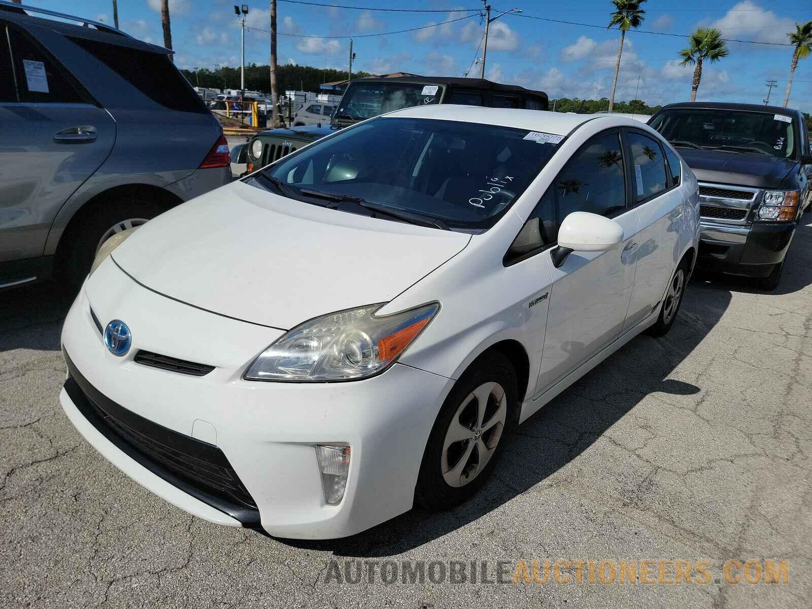 JTDKN3DU0F1975531 Toyota Prius 2015