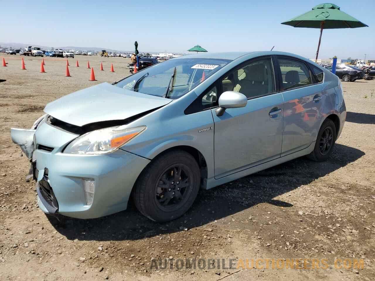 JTDKN3DU0F1979496 TOYOTA PRIUS 2015