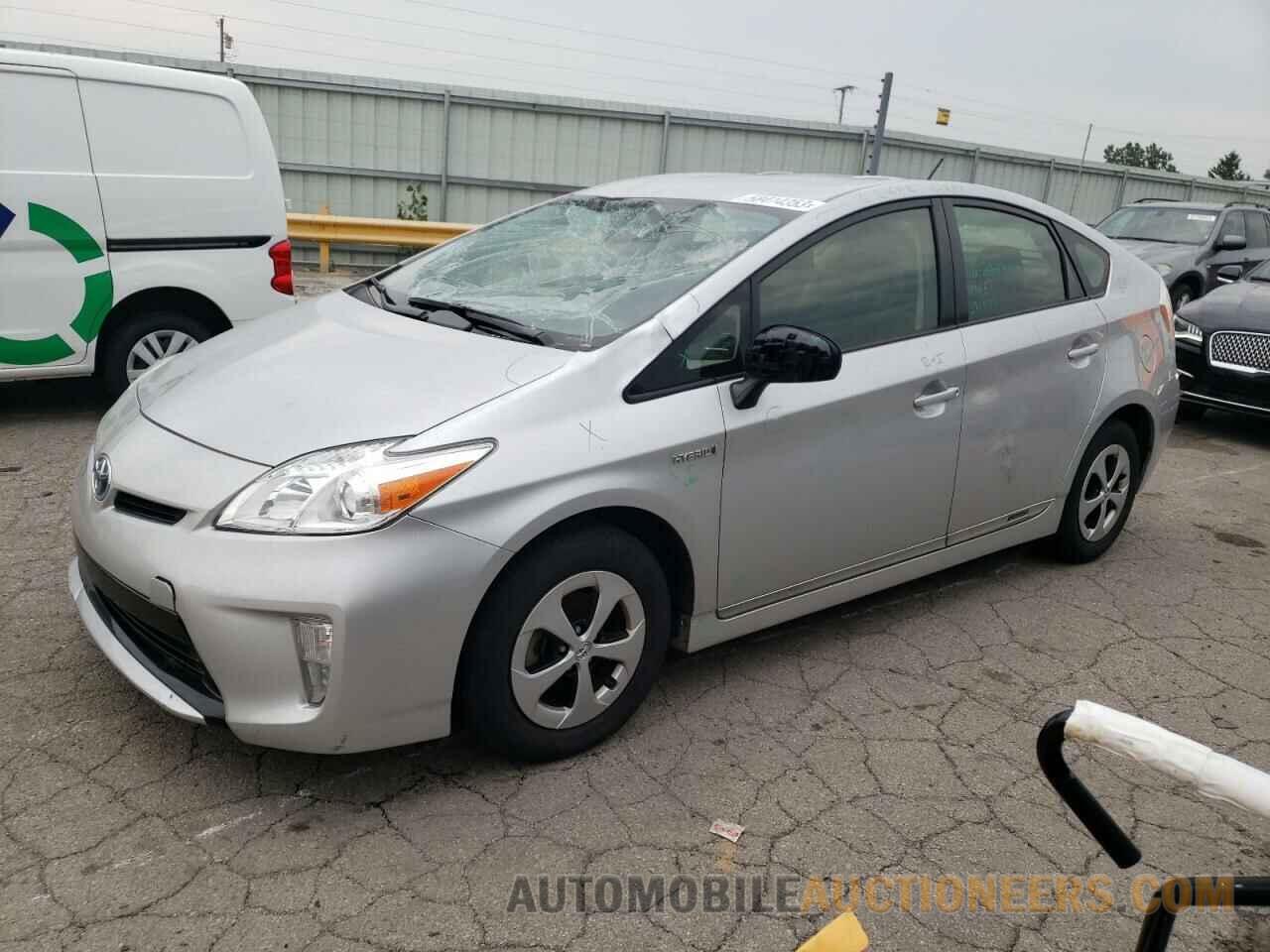 JTDKN3DU0F1981944 TOYOTA PRIUS 2015