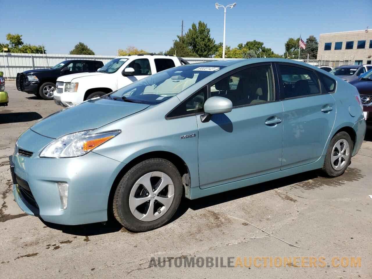 JTDKN3DU0F1982351 TOYOTA PRIUS 2015