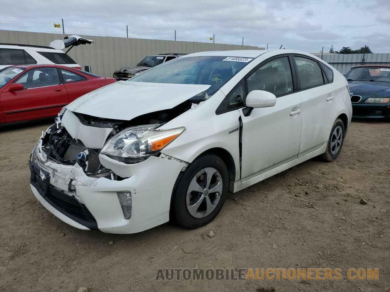 JTDKN3DU0F1985623 TOYOTA PRIUS 2015