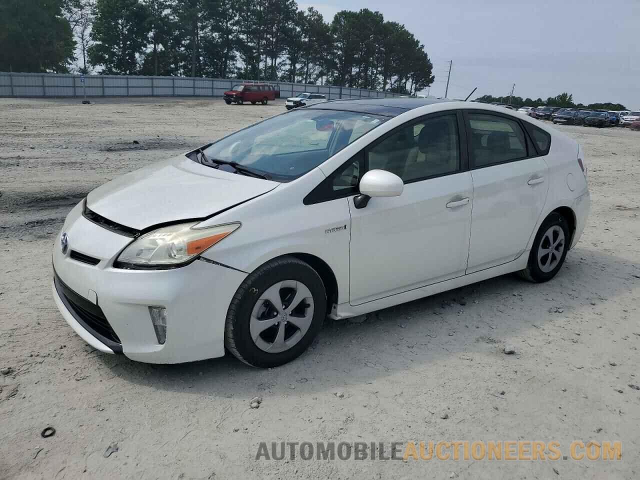 JTDKN3DU0F1993768 TOYOTA PRIUS 2015