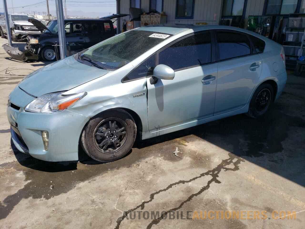 JTDKN3DU0F1995861 TOYOTA PRIUS 2015