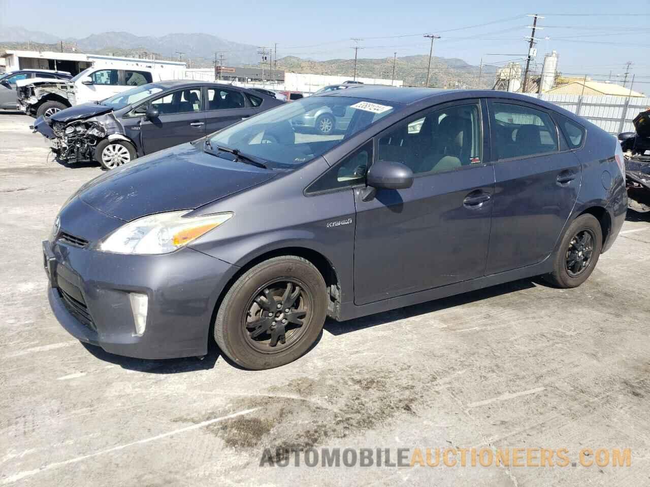 JTDKN3DU0F1996668 TOYOTA PRIUS 2015