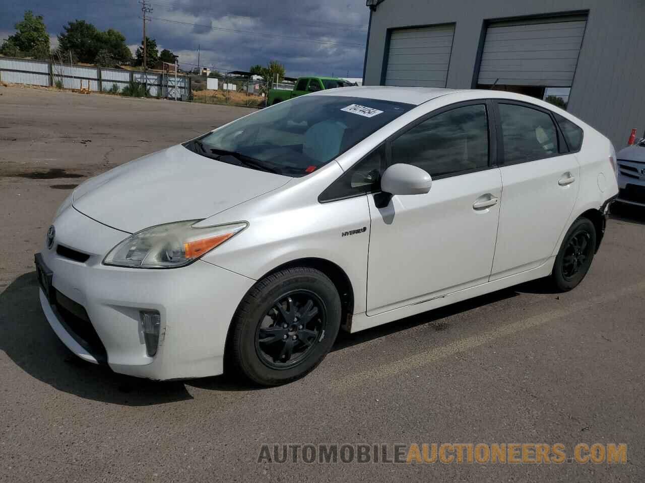 JTDKN3DU1D5701051 TOYOTA PRIUS 2013