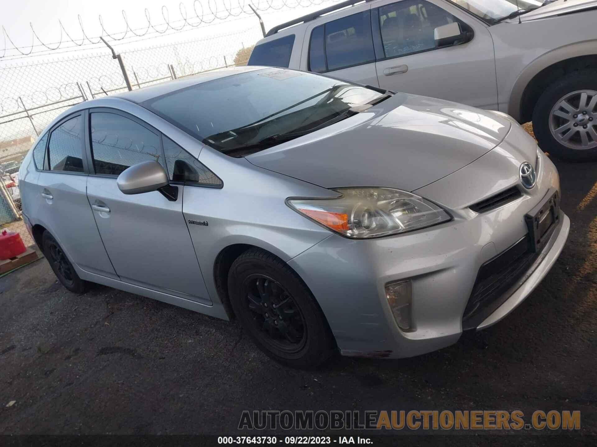 JTDKN3DU1F0410257 TOYOTA PRIUS 2015