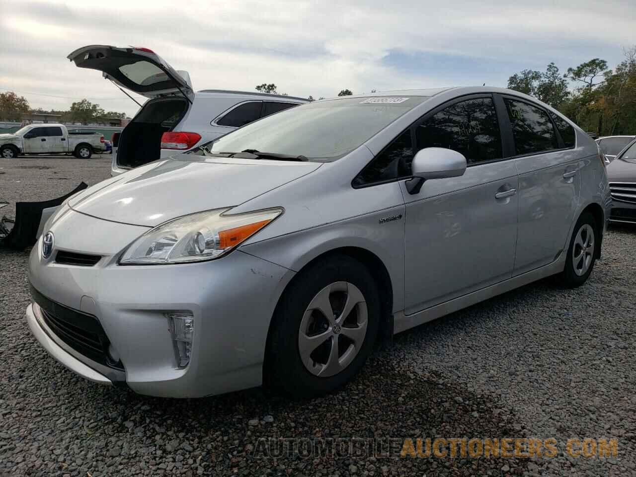 JTDKN3DU1F0438883 TOYOTA PRIUS 2015