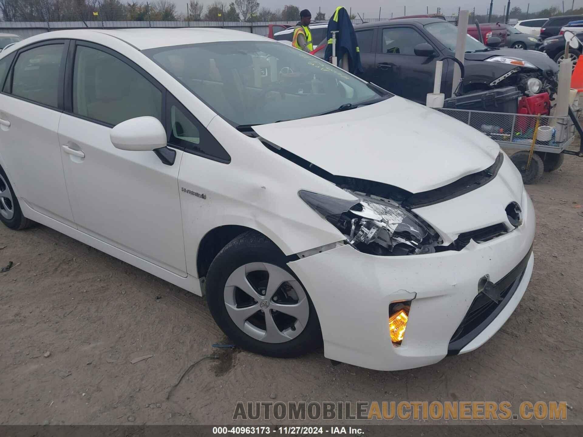 JTDKN3DU1F0442884 TOYOTA PRIUS 2015