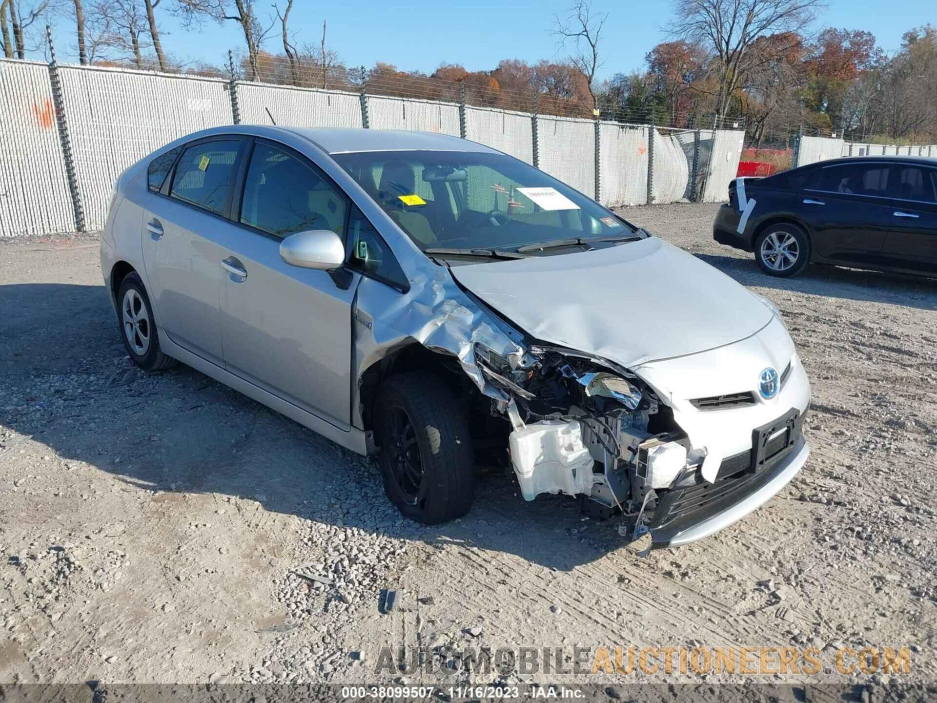 JTDKN3DU1F0453447 TOYOTA PRIUS 2015