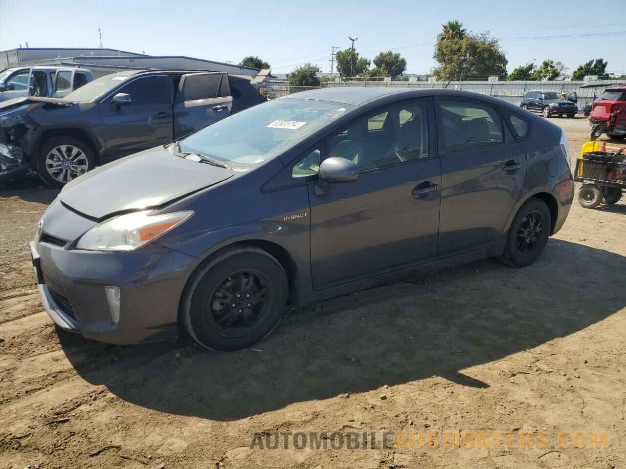 JTDKN3DU1F0457353 TOYOTA PRIUS 2014