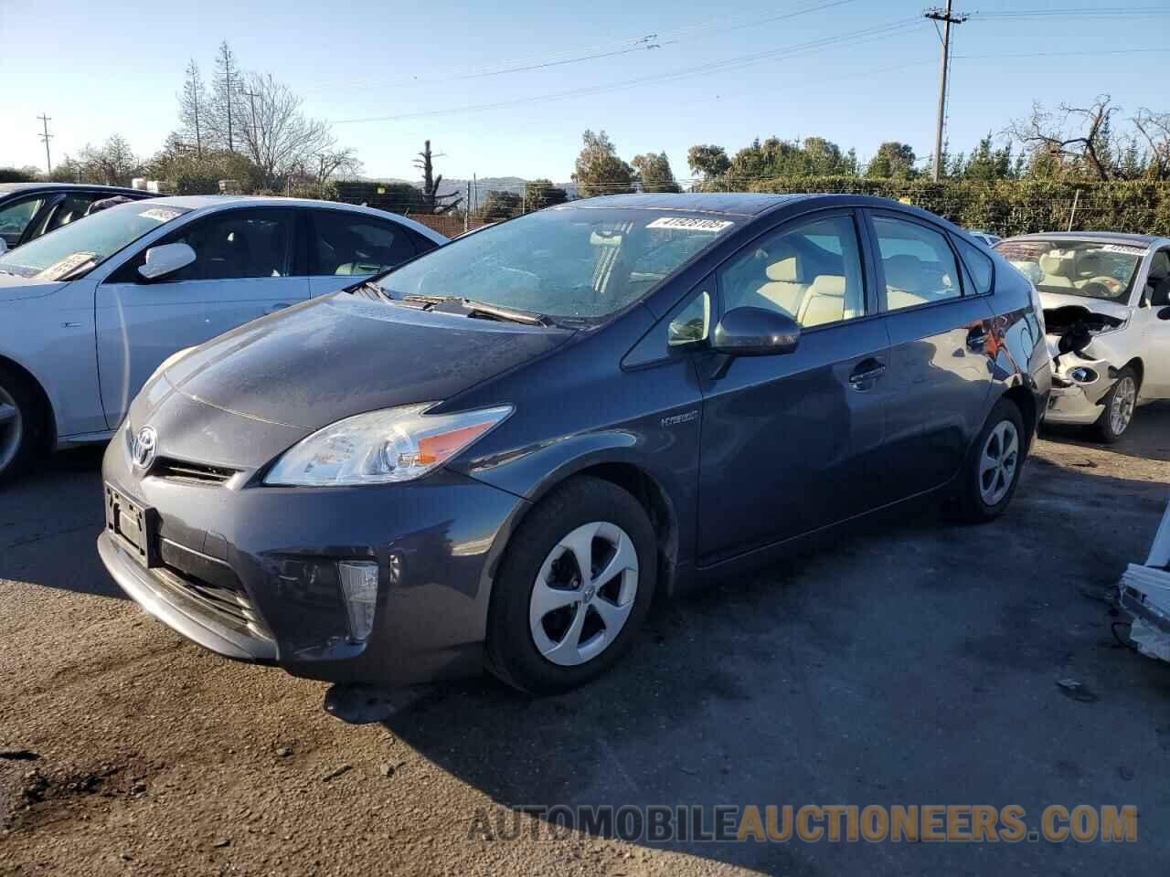 JTDKN3DU1F0472564 TOYOTA PRIUS 2015