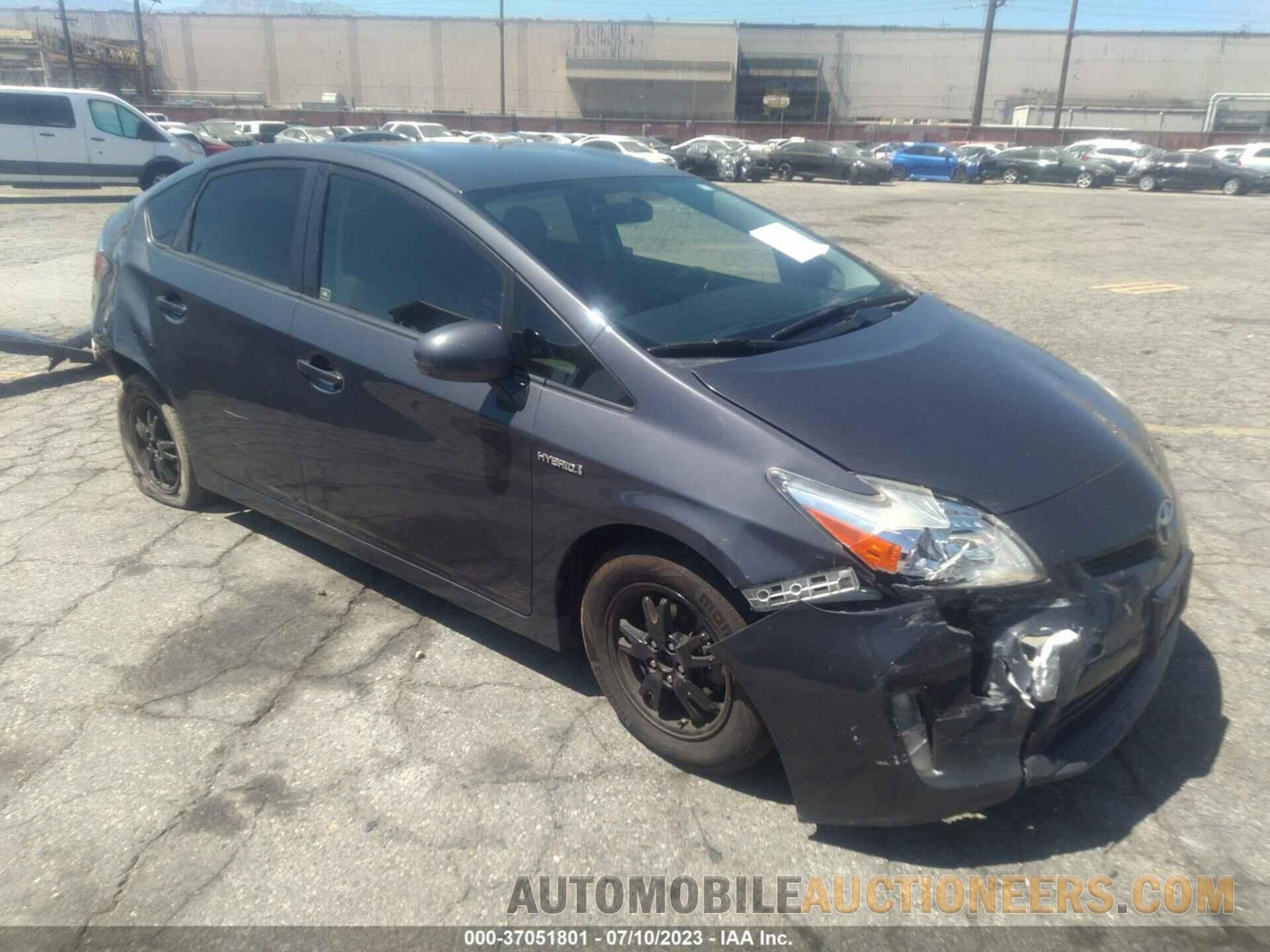 JTDKN3DU1F0476615 TOYOTA PRIUS 2015