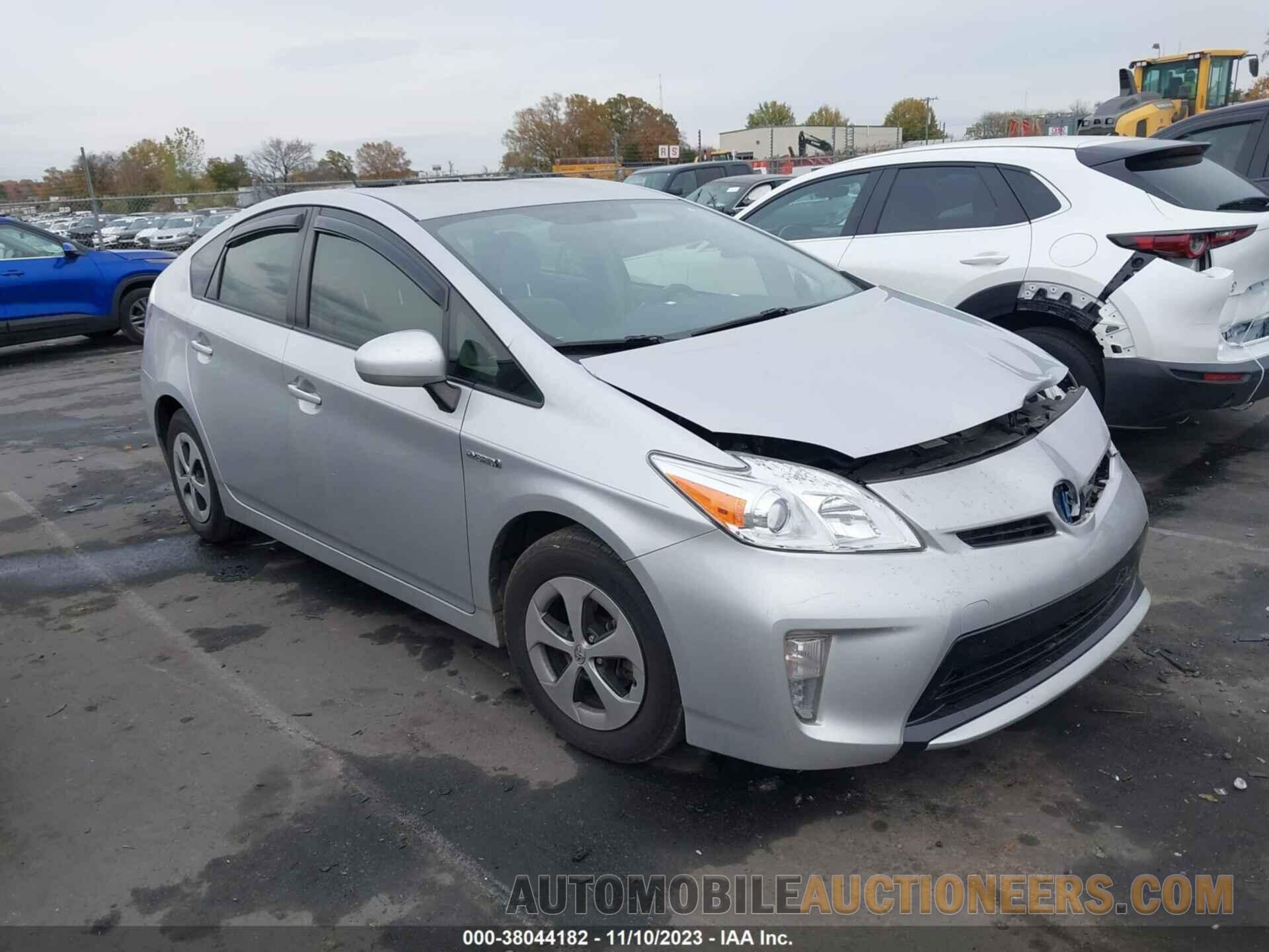 JTDKN3DU1F0481846 TOYOTA PRIUS 2015