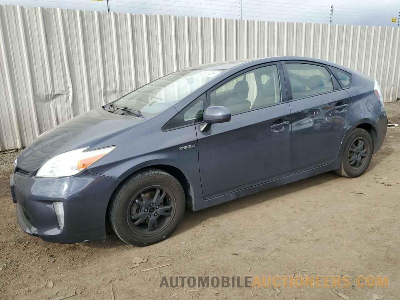 JTDKN3DU1F0482589 TOYOTA PRIUS 2015