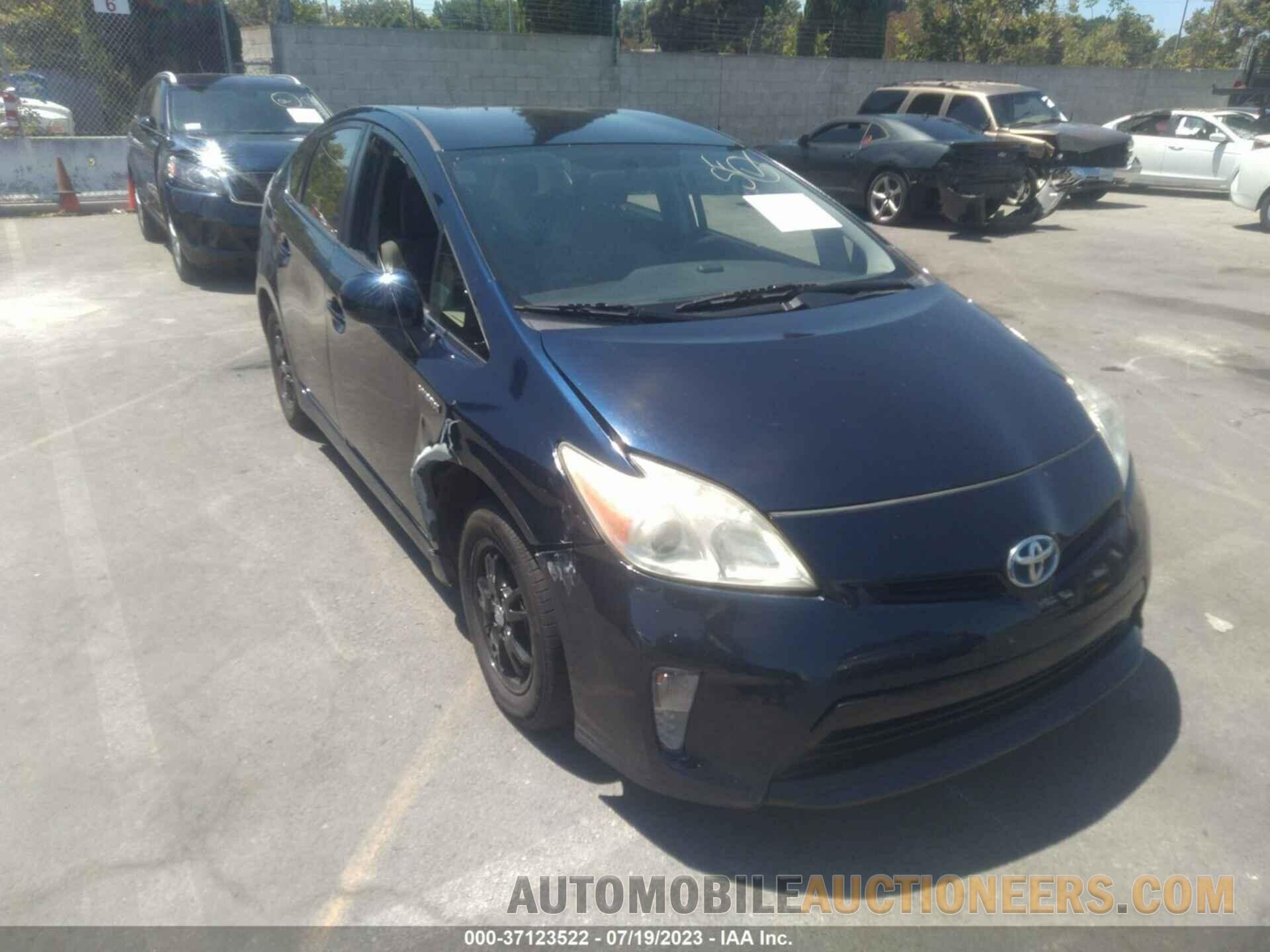 JTDKN3DU1F0484391 TOYOTA PRIUS 2015