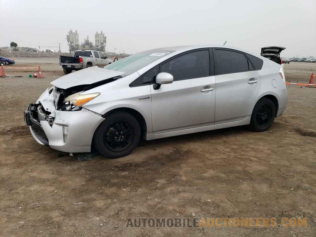 JTDKN3DU1F1874997 TOYOTA PRIUS 2015