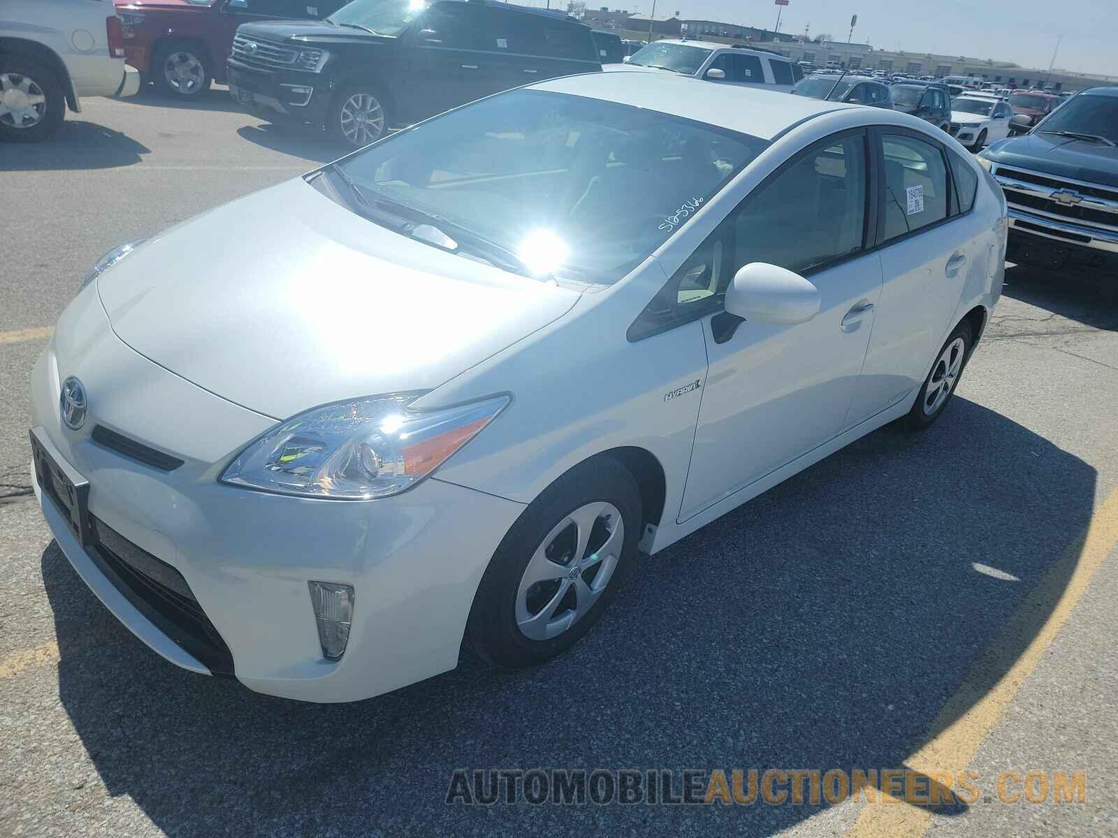 JTDKN3DU1F1902071 Toyota Prius 2015