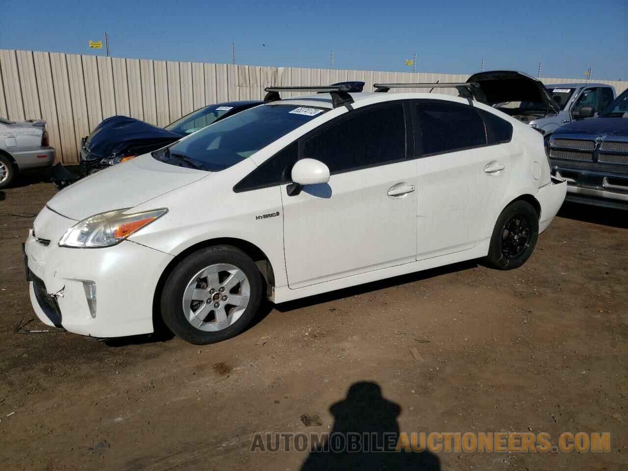 JTDKN3DU1F1909893 TOYOTA PRIUS 2015