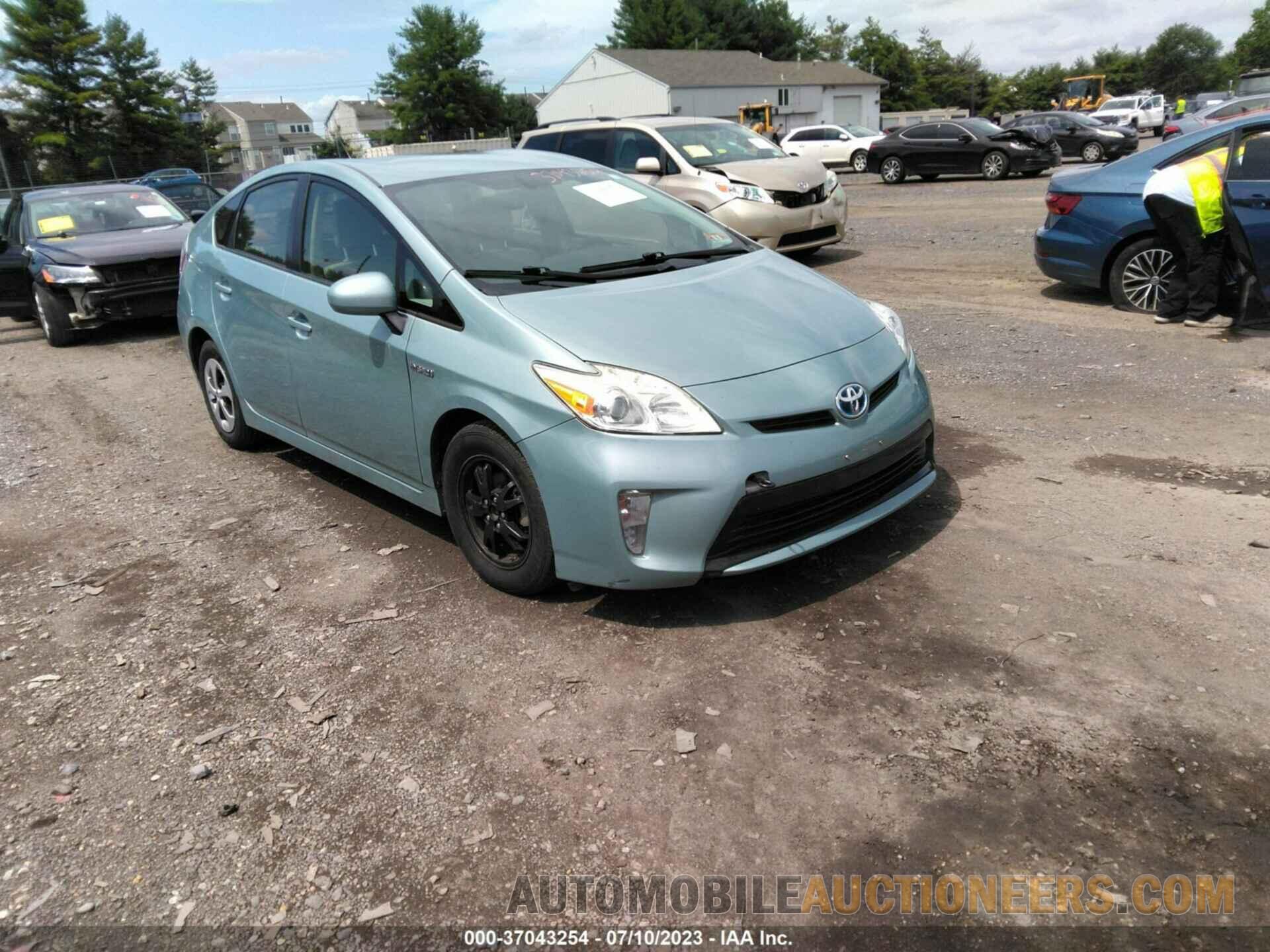 JTDKN3DU1F1911398 TOYOTA PRIUS 2015