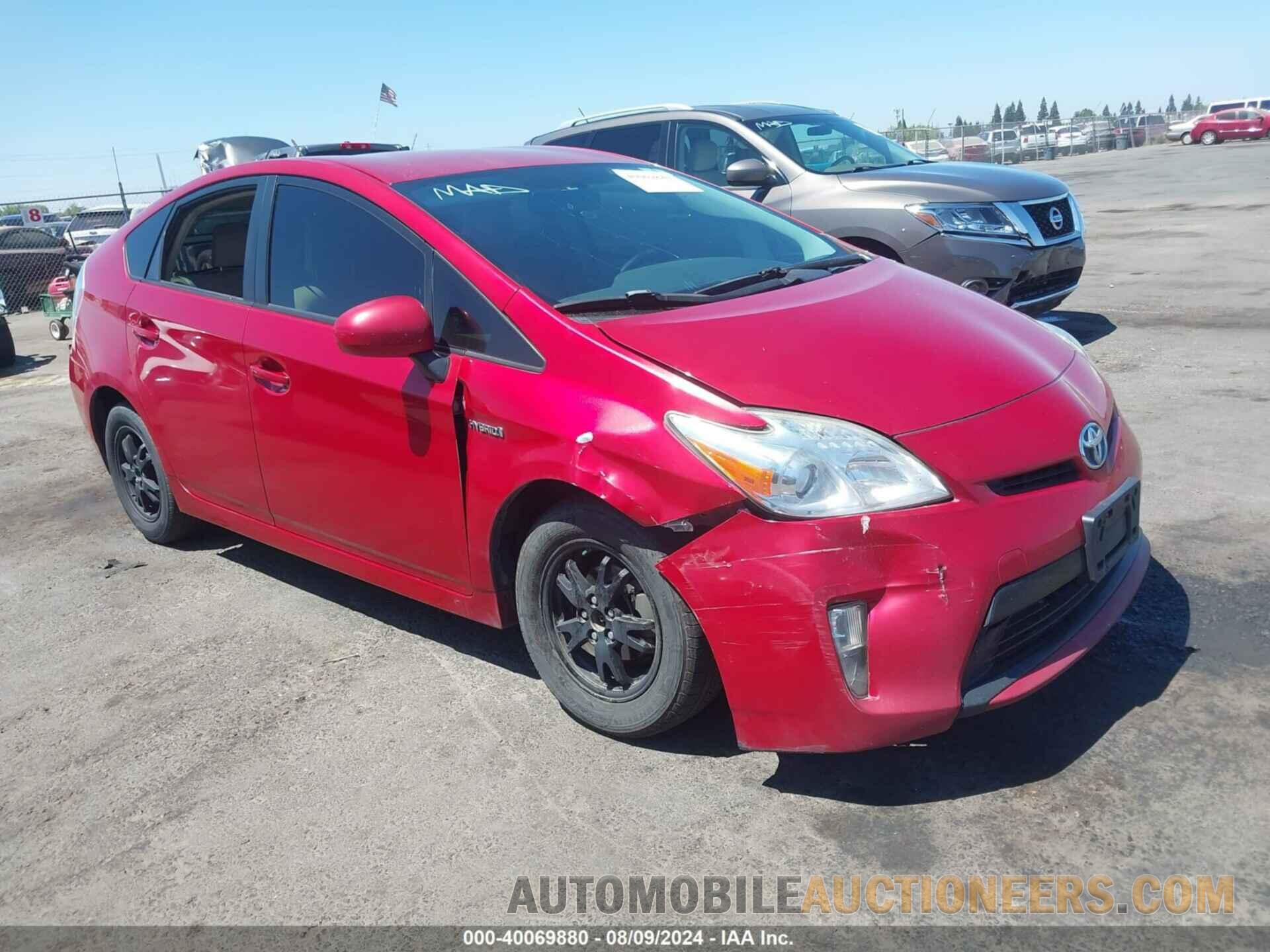 JTDKN3DU1F1921638 TOYOTA PRIUS 2015