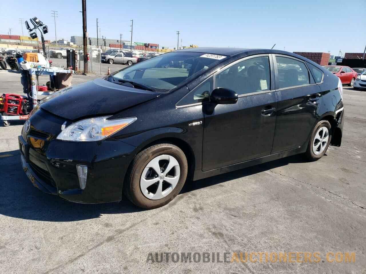 JTDKN3DU1F1932798 TOYOTA PRIUS 2015