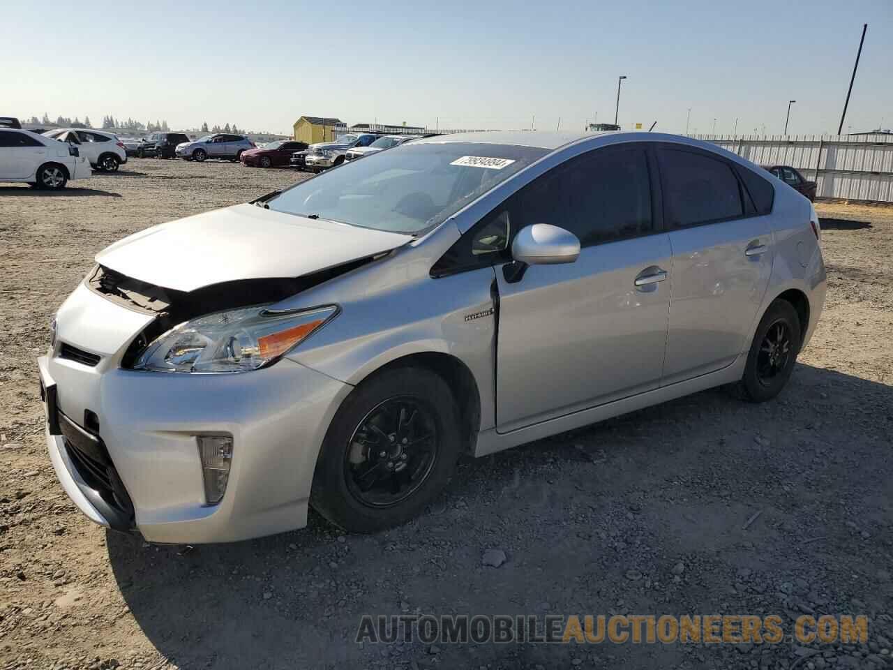 JTDKN3DU1F1933823 TOYOTA PRIUS 2015