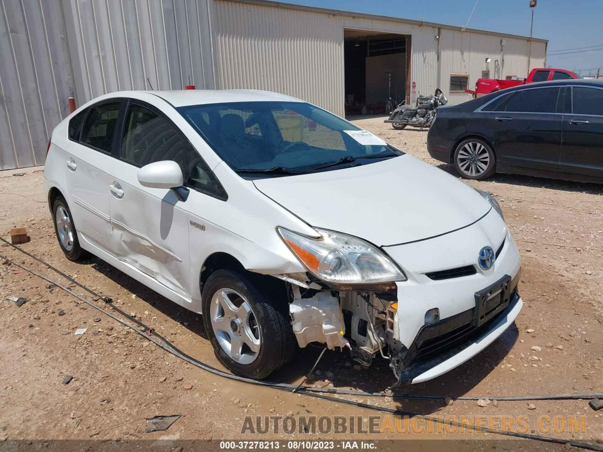 JTDKN3DU1F1934521 TOYOTA PRIUS 2015