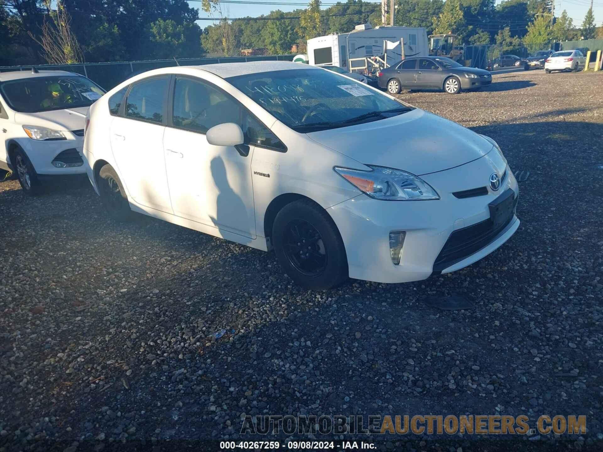 JTDKN3DU1F1944496 TOYOTA PRIUS 2015