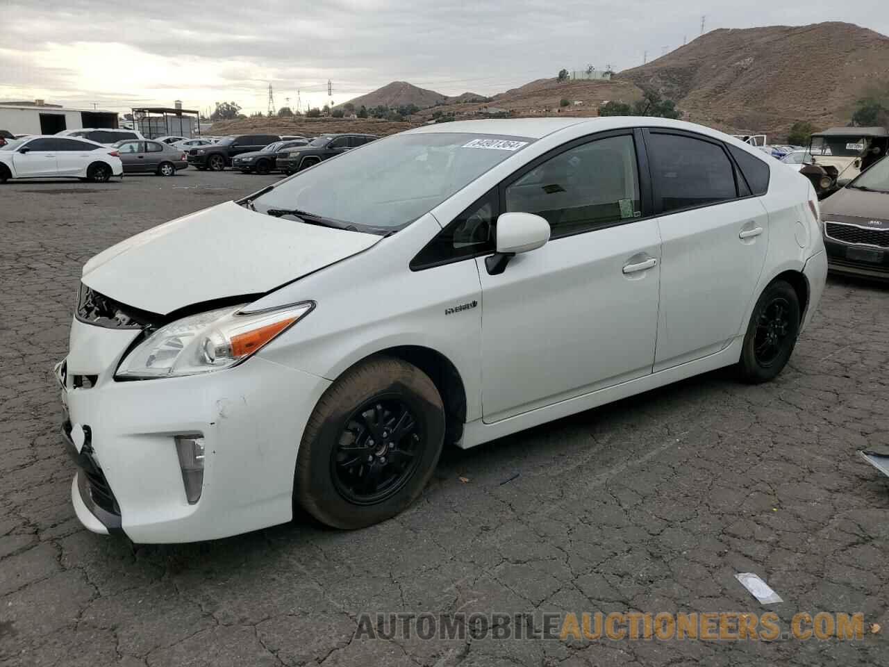 JTDKN3DU1F1986151 TOYOTA PRIUS 2015