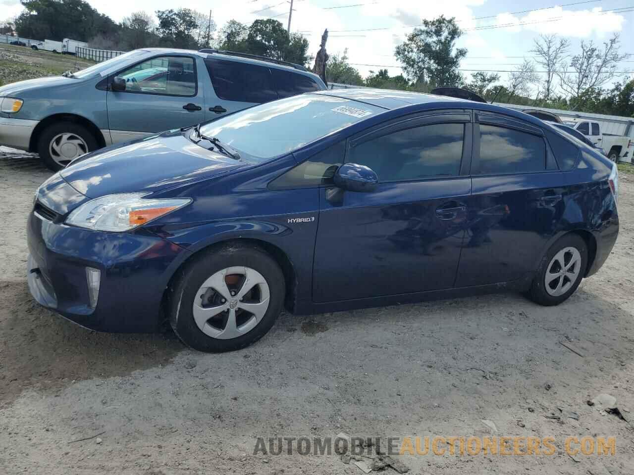 JTDKN3DU1F1993021 TOYOTA PRIUS 2015