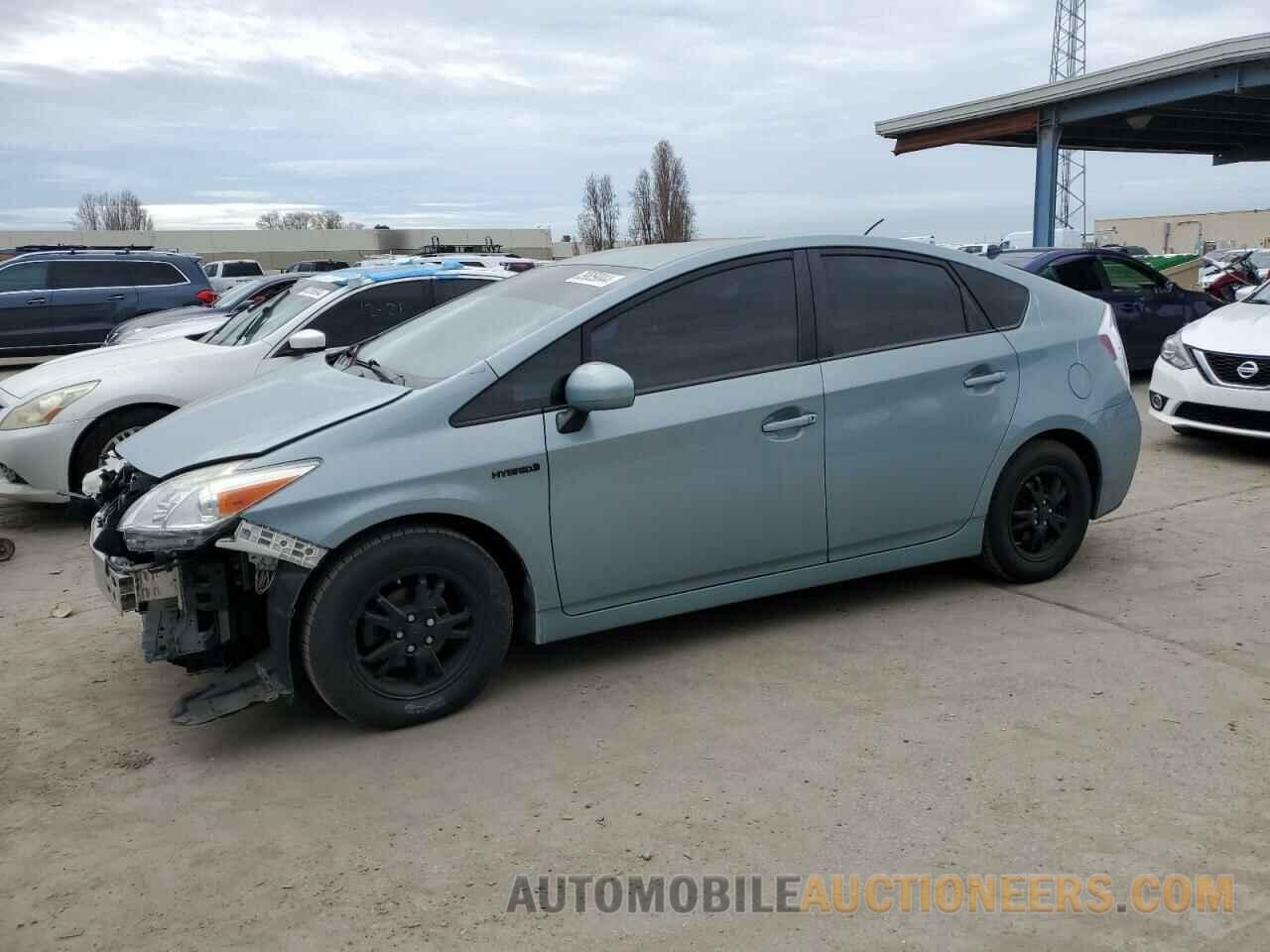 JTDKN3DU1F1994802 TOYOTA PRIUS 2015