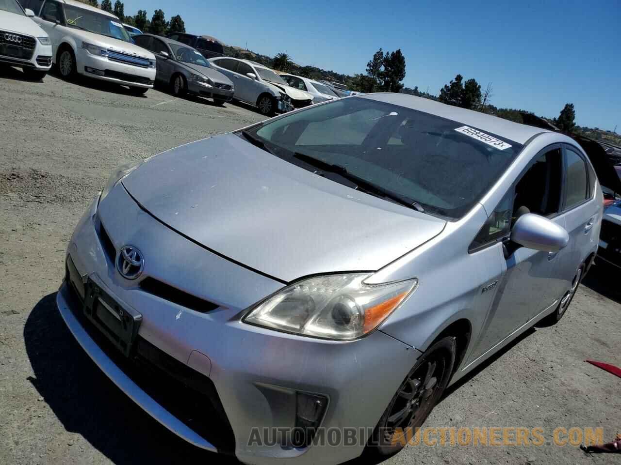 JTDKN3DU1F2001924 TOYOTA PRIUS 2015