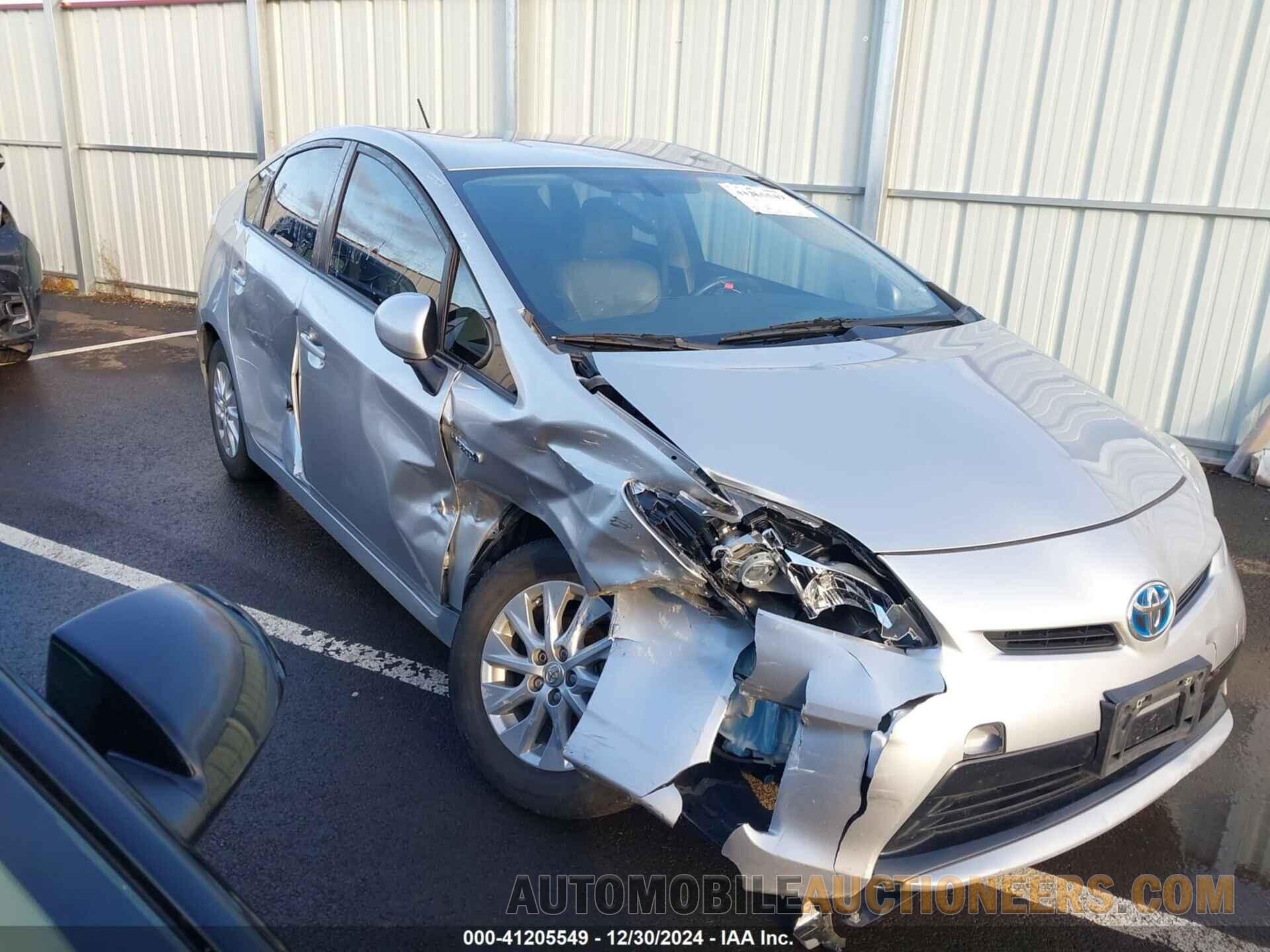 JTDKN3DU1F2002328 TOYOTA PRIUS 2015