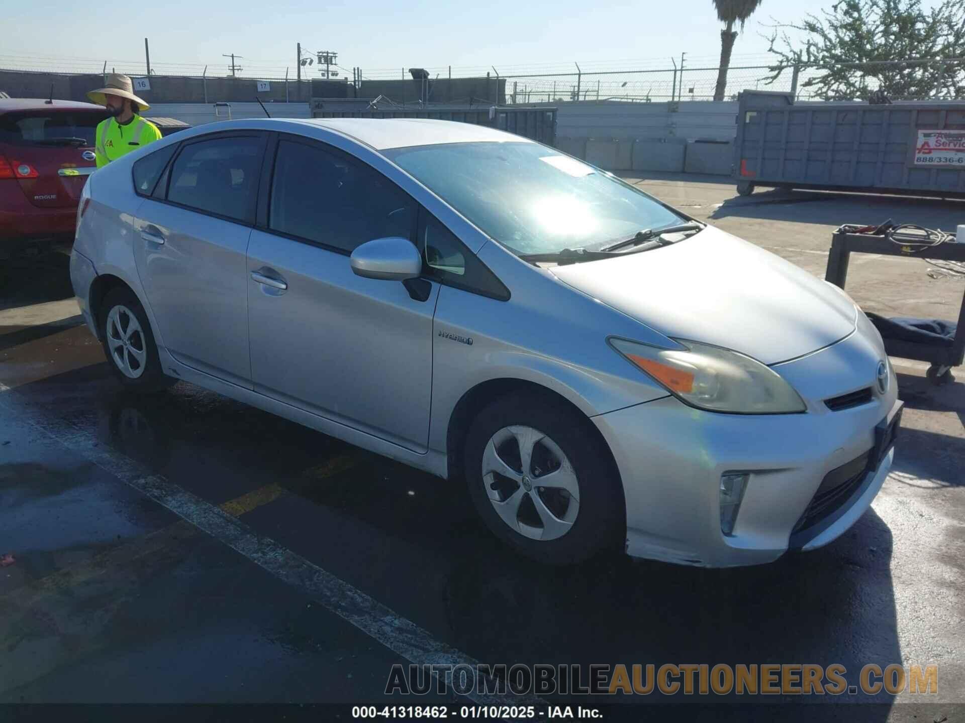 JTDKN3DU2D1695574 TOYOTA PRIUS 2013