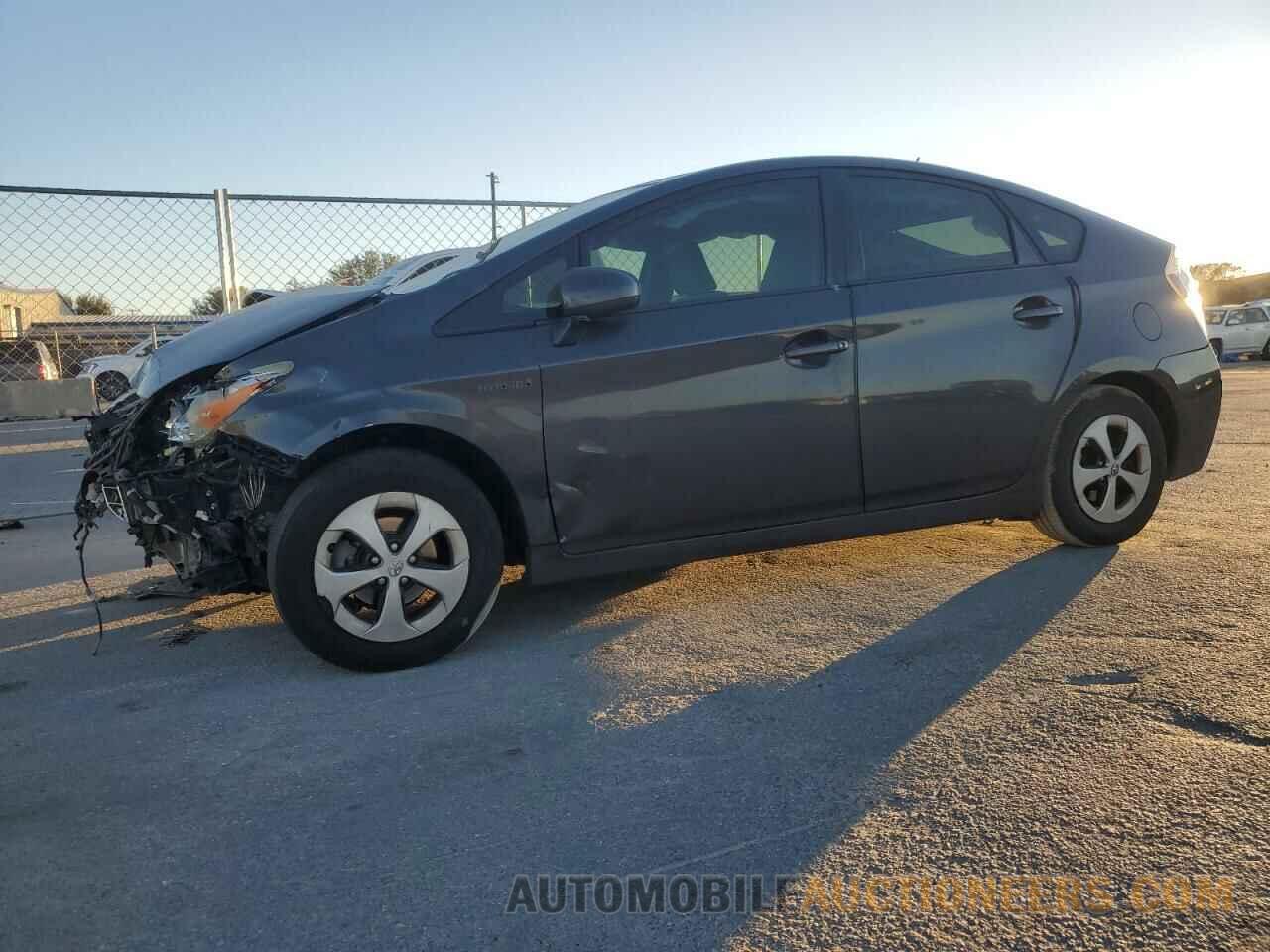 JTDKN3DU2D5582667 TOYOTA PRIUS 2013