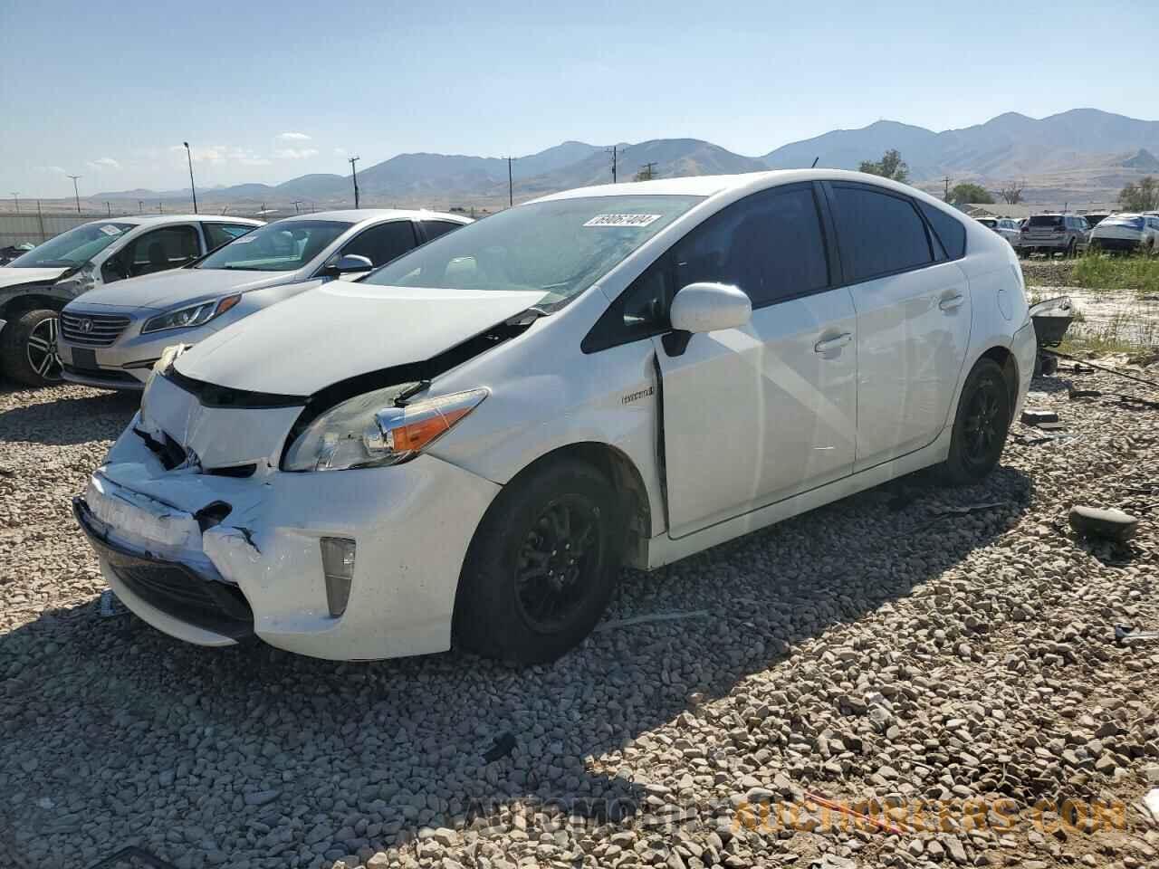 JTDKN3DU2E0374111 TOYOTA PRIUS 2014