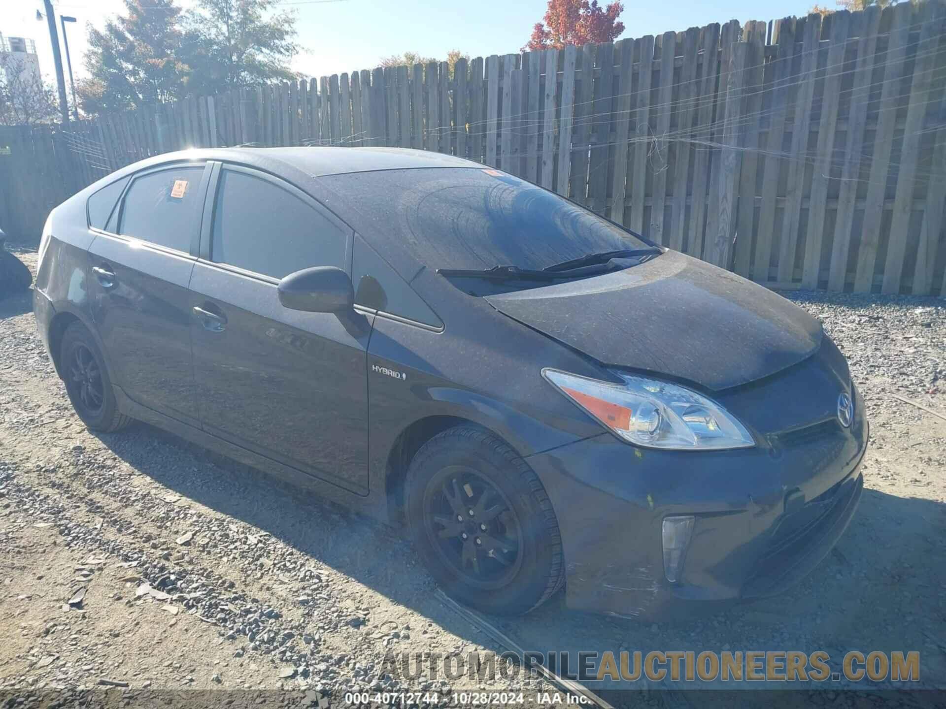 JTDKN3DU2E1804911 TOYOTA PRIUS 2014