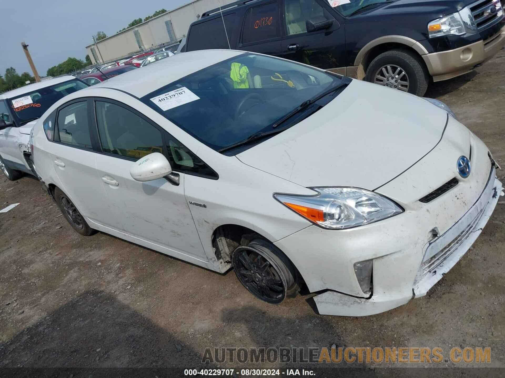 JTDKN3DU2F0396160 TOYOTA PRIUS 2015