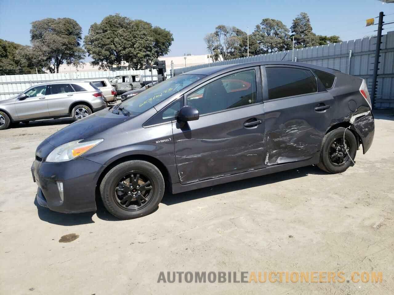 JTDKN3DU2F0399558 TOYOTA PRIUS 2015