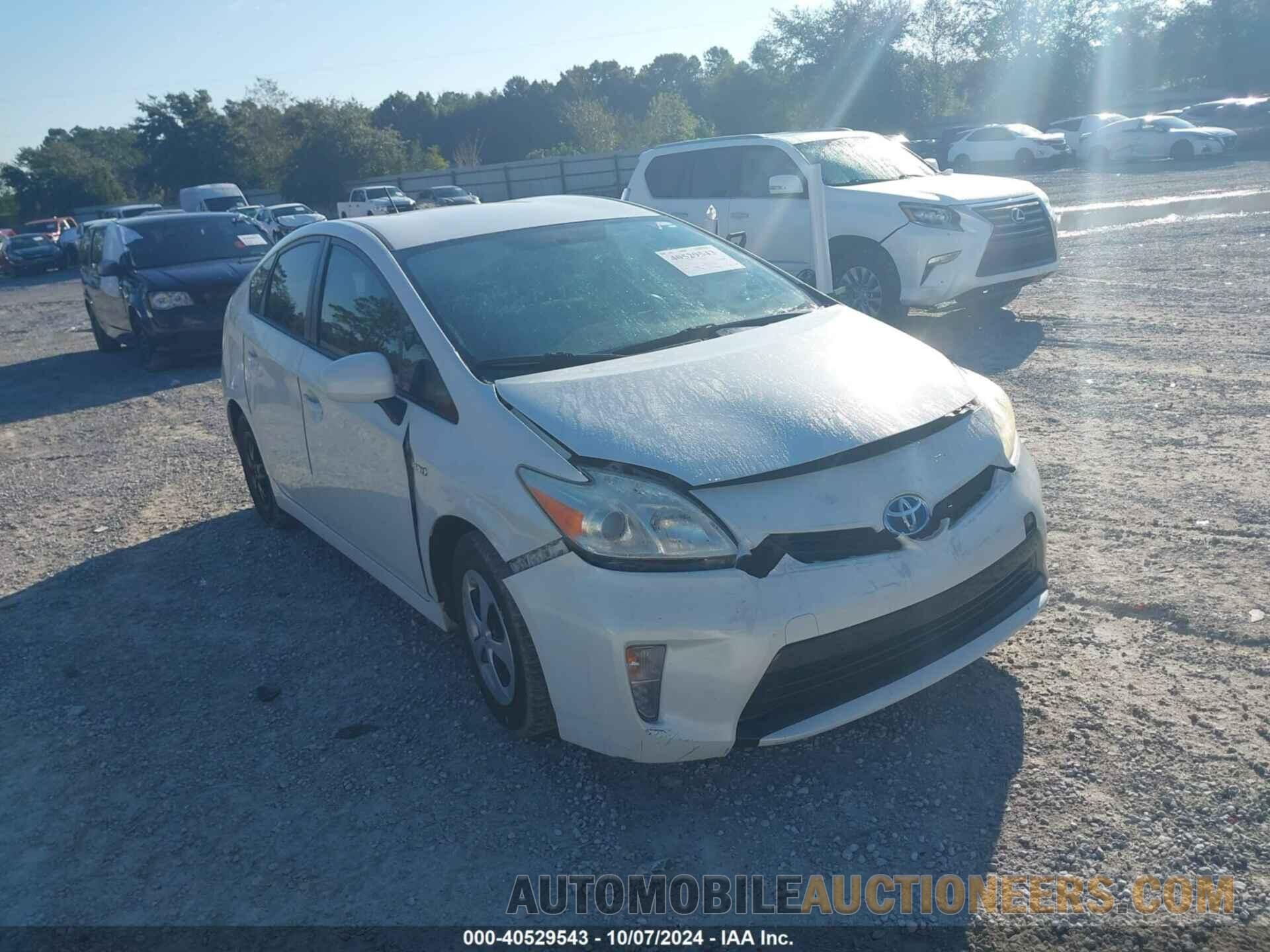 JTDKN3DU2F0409389 TOYOTA PRIUS 2015