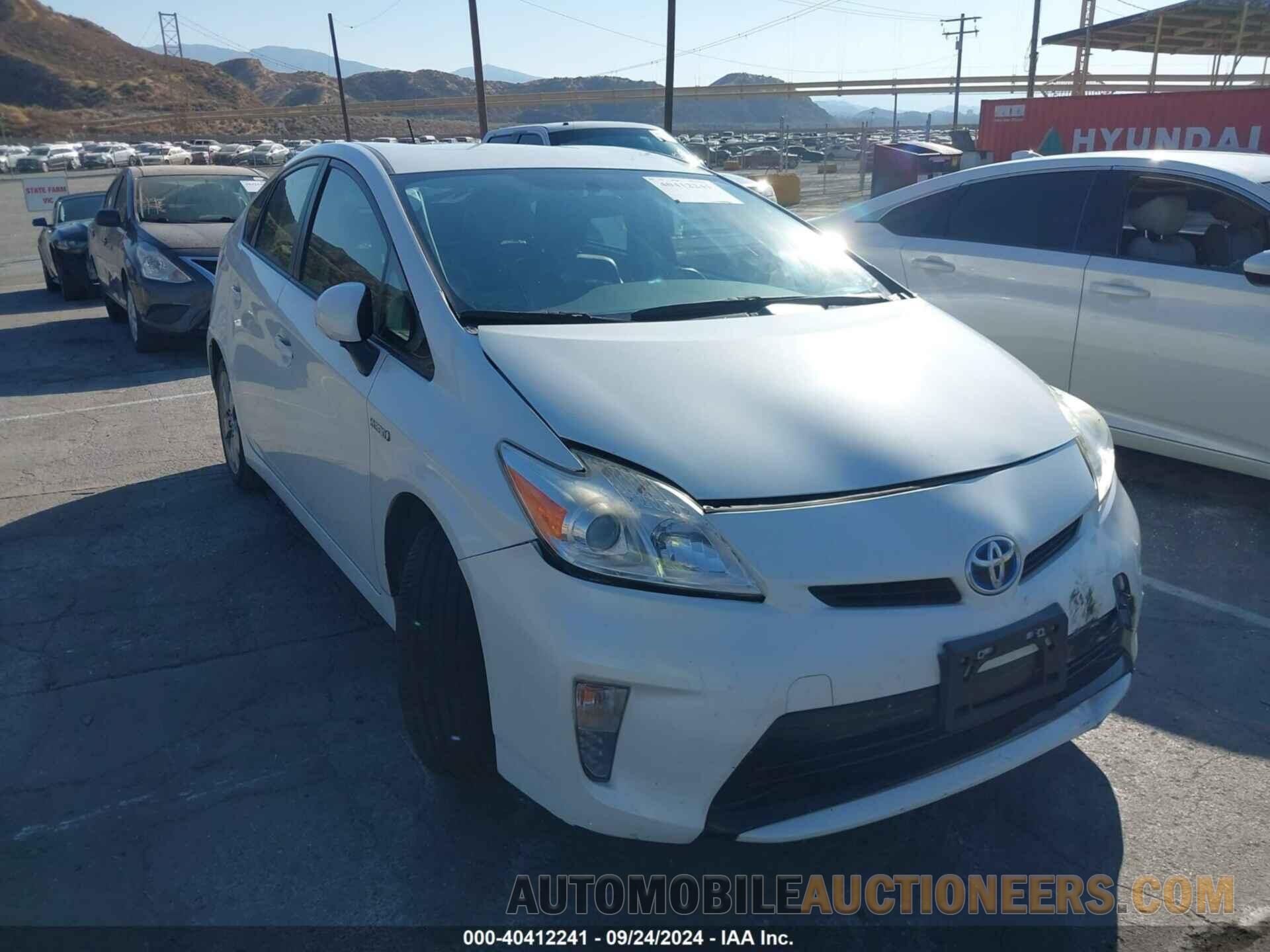 JTDKN3DU2F0411689 TOYOTA PRIUS 2015