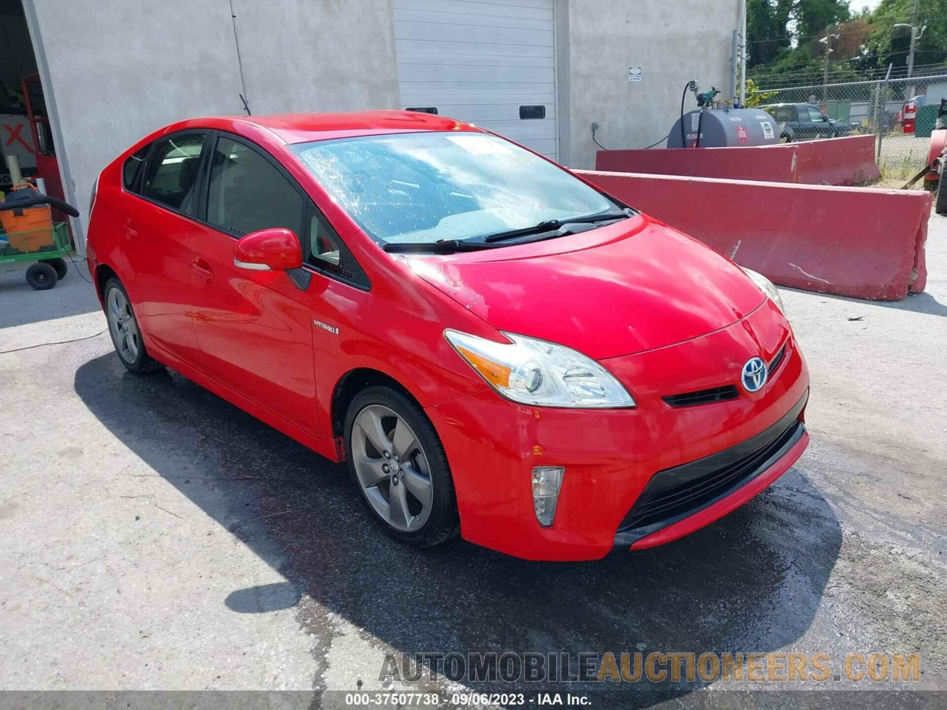 JTDKN3DU2F0414821 TOYOTA PRIUS 2015