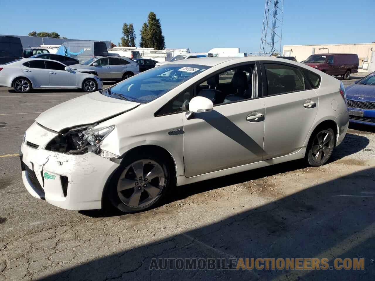 JTDKN3DU2F0418495 TOYOTA PRIUS 2015