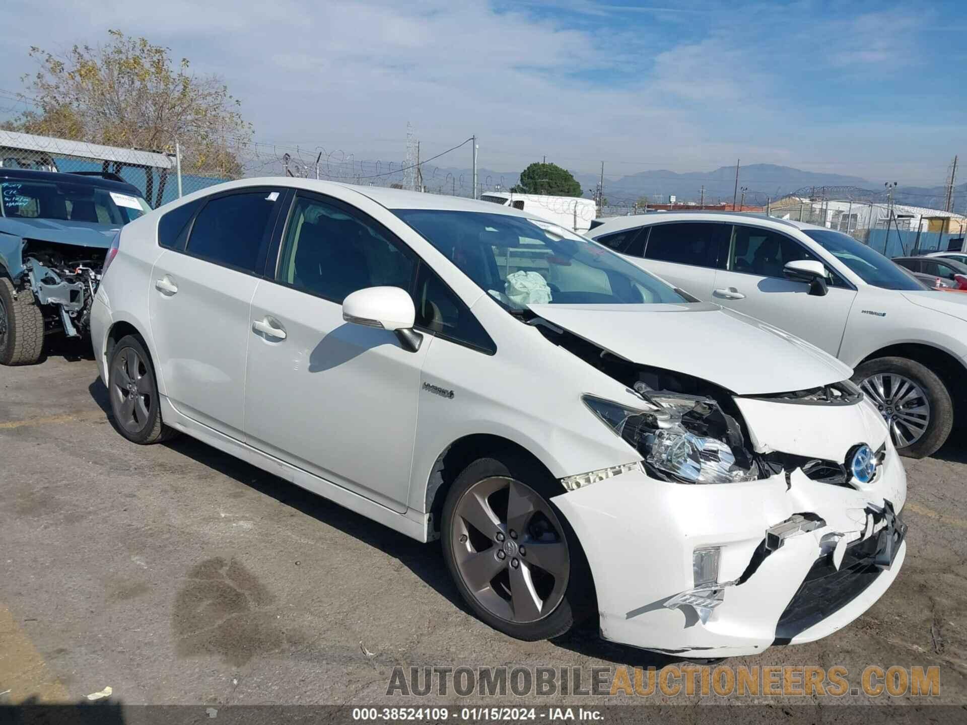 JTDKN3DU2F0423955 TOYOTA PRIUS 2015