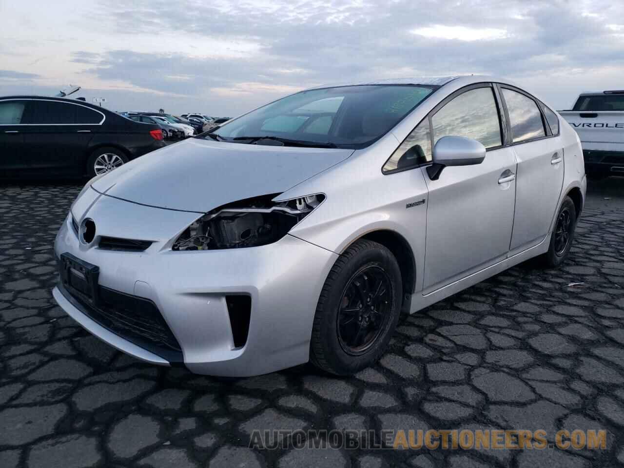 JTDKN3DU2F0436124 TOYOTA PRIUS 2015